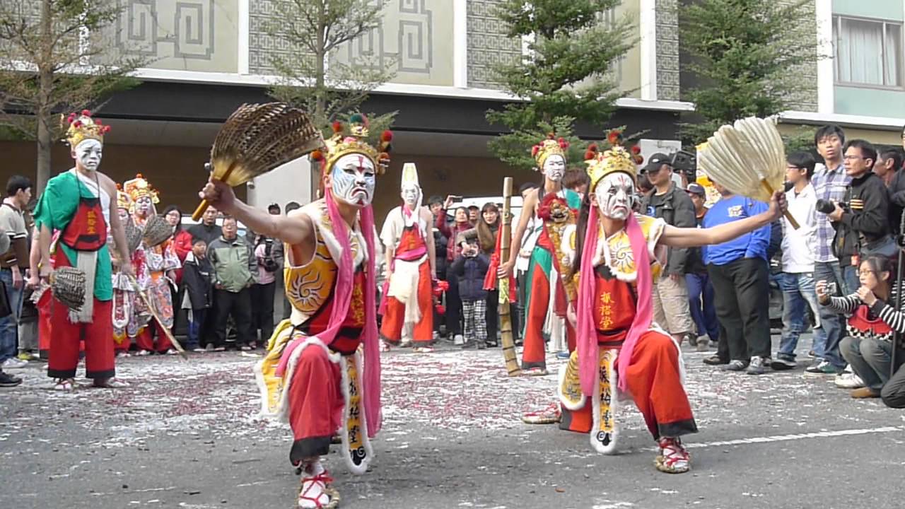 嘉義如意振裕堂八家將出軍高雄南天宮遶境
