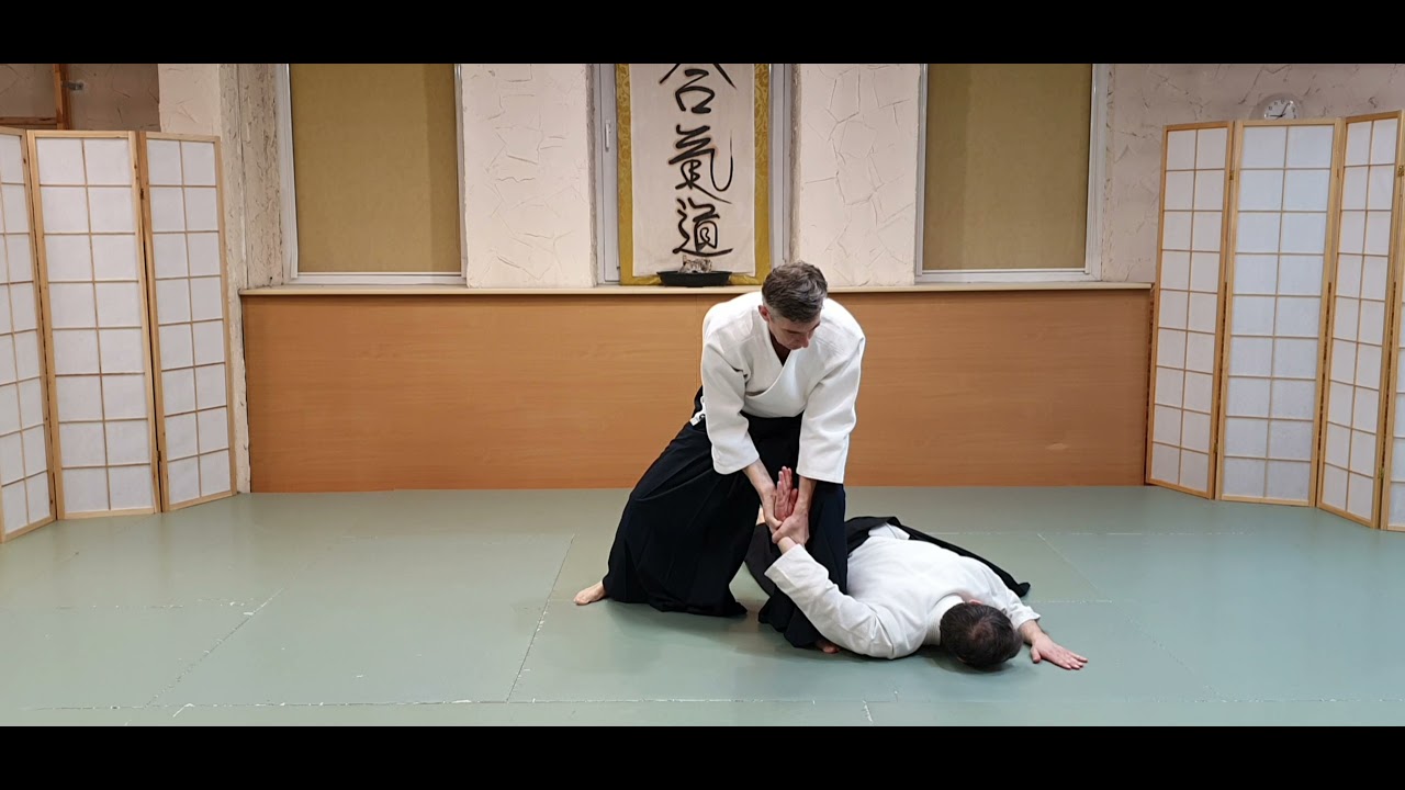 YONKYO omote, ushiro ryotekubi dori