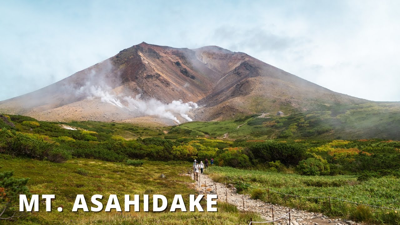 Hiking in Daisetsuzan, Japan - the tallest mountain in Hokkaido, Mt. Asahidake