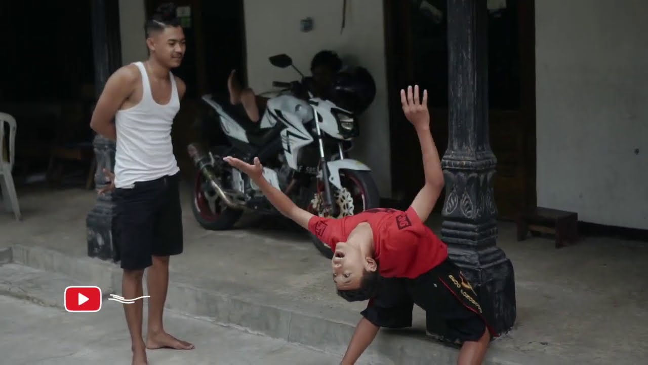 CUMA PAKE TIANG RUMAH BISA BELAJAR SALTO (PART 3)