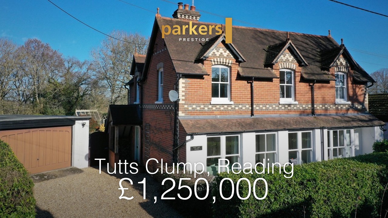 Have a look round this Stunning £1.25M Character Home in Berkshire ✨✨