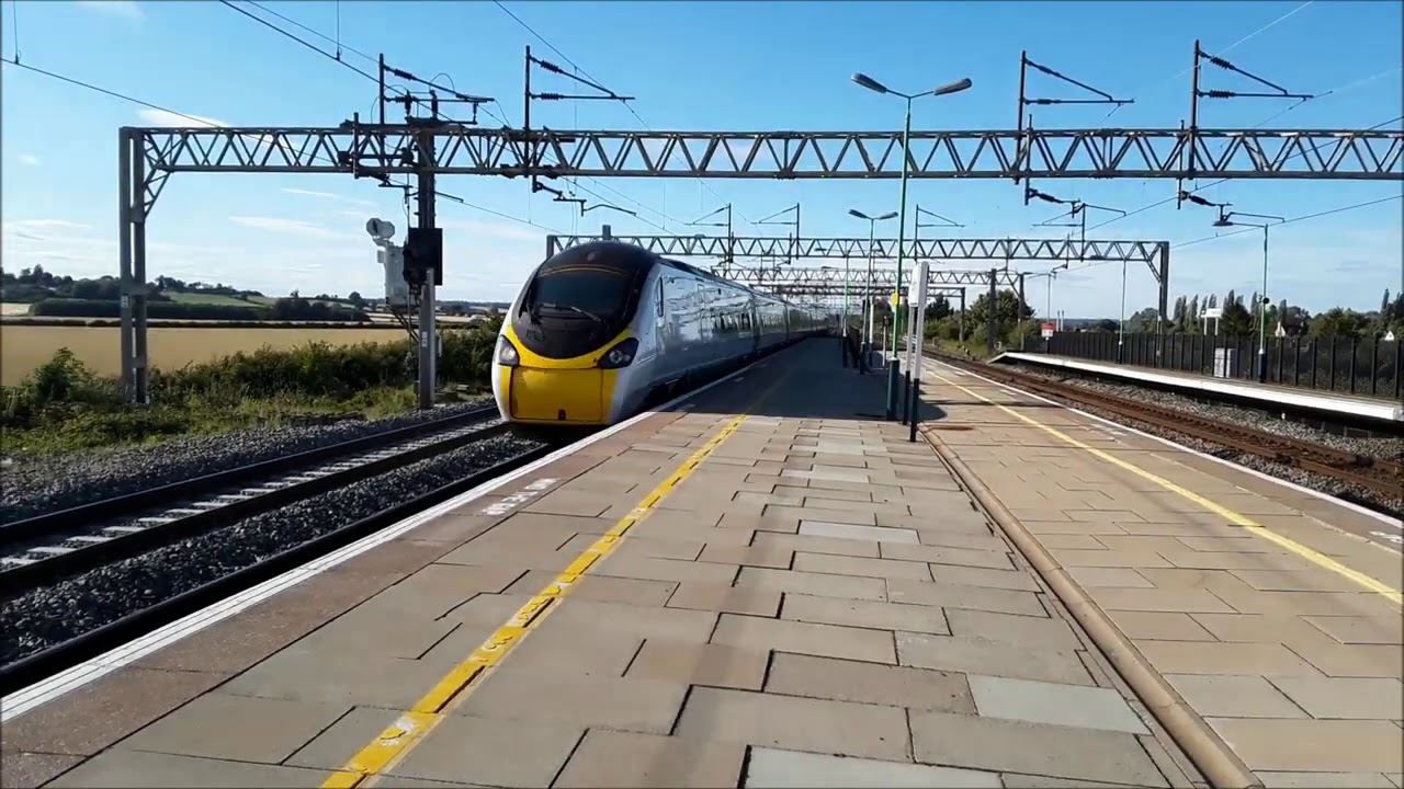Rush Hour Trains at: Cheddington, WCML, 04/08/2020