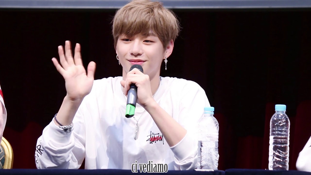 170812 핫트랙스 워너원 팬싸인회 강다니엘