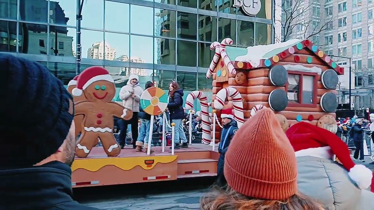 Parade of Christmas in Montréal Québec Canada 11/22/25