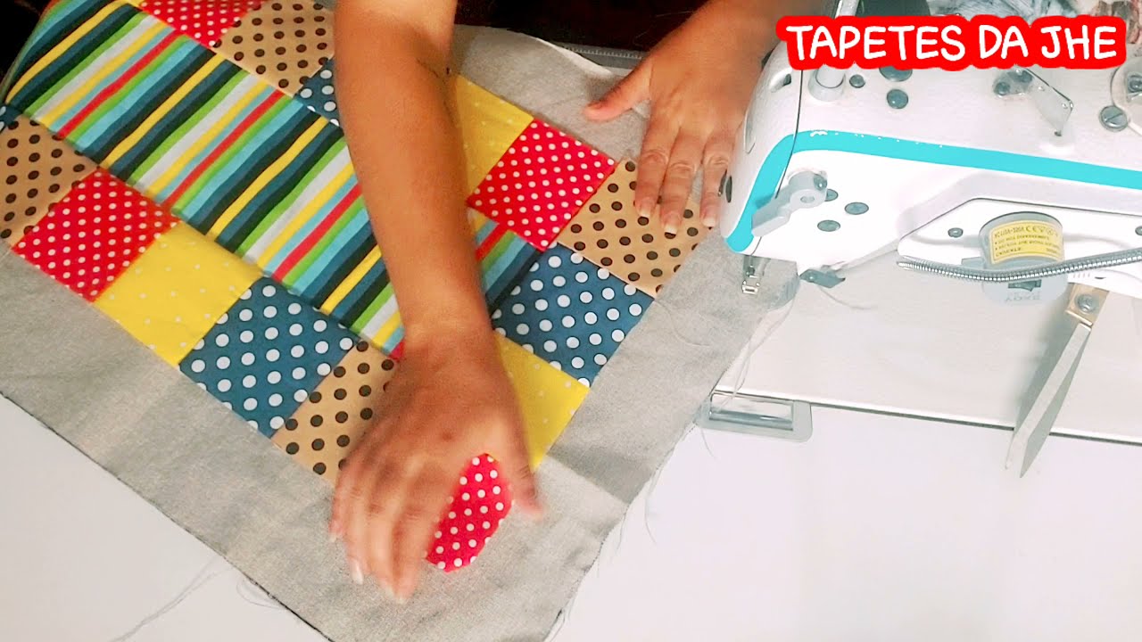 🔴TAPETE GRANDE FEITO COM QUADRADRINHOS💥MUITO PRÁTICO ECONÔMICO FÁCIL FÁCIL  #TAPETEDERETALHO
