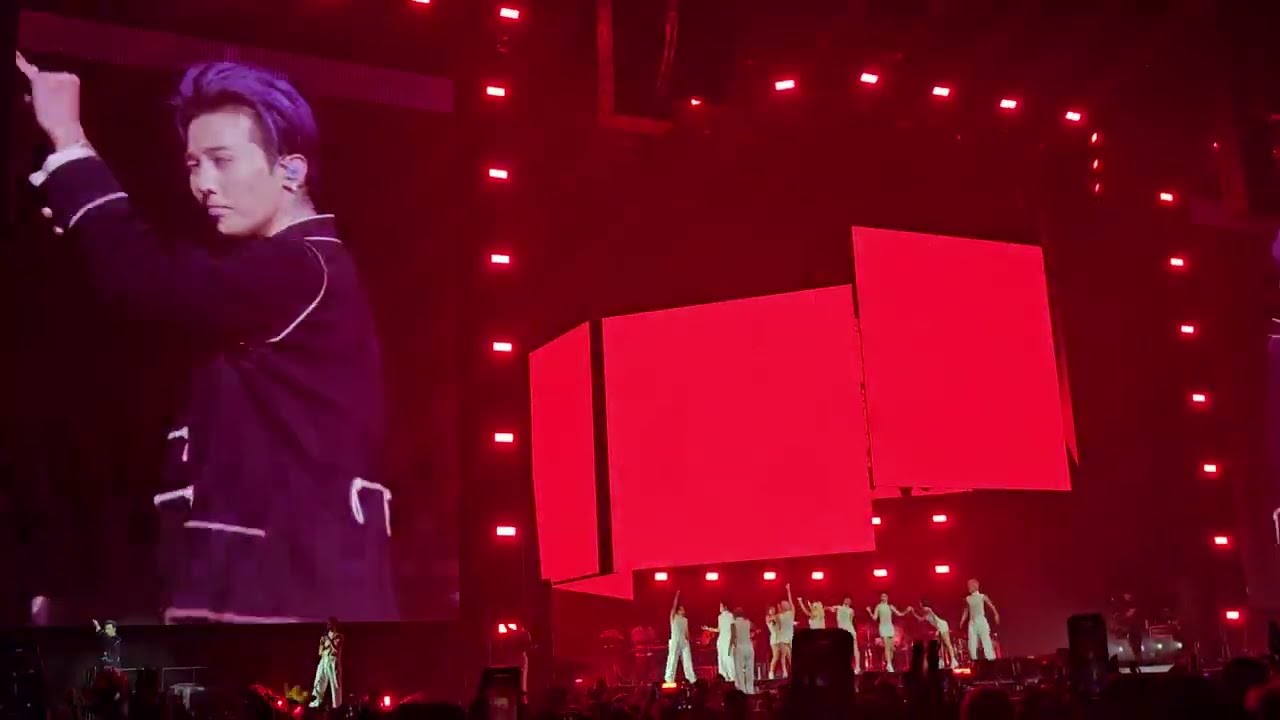G-Dragon || Übermensch World Tour || WHO YOU / Today / Crooked || Live in Paris 20.09.25