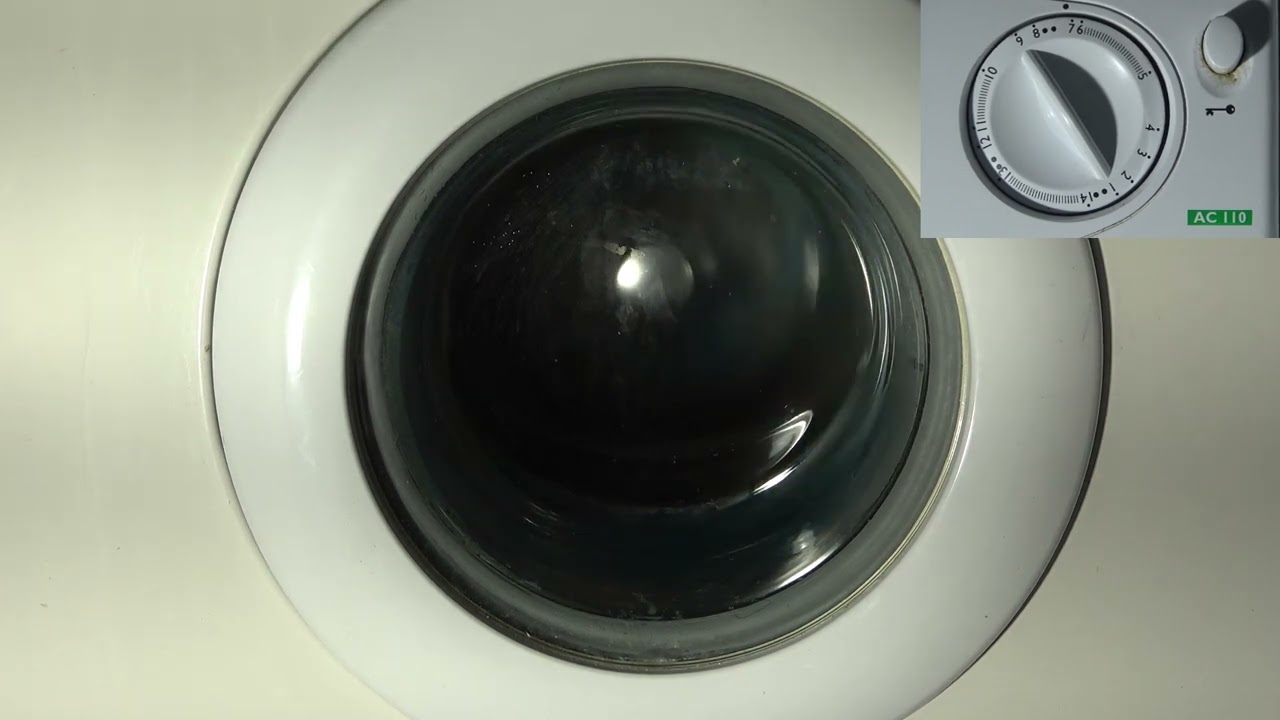Hoover Performa AC110 / Program 7 : Cotton Final Fast spin 1100rpm