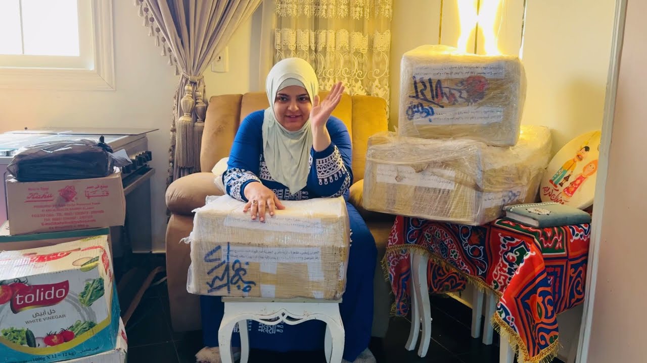 وصلتنا كراتين مقفوله بعد الفجر من السعوديه لكل العيله