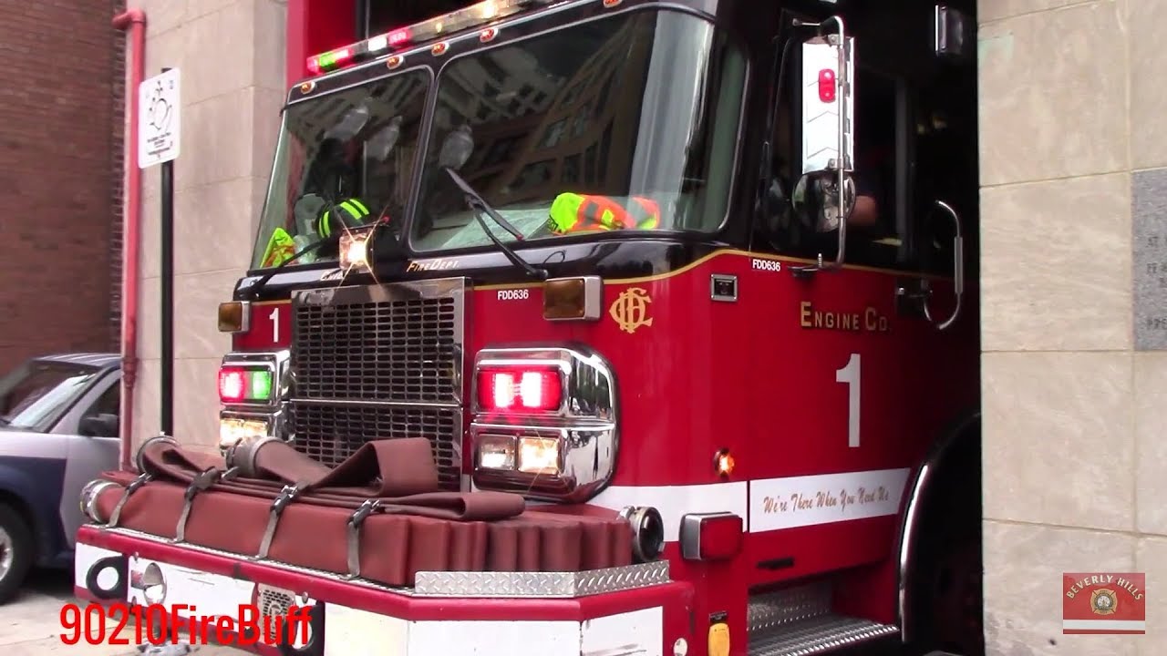 Chicago Fire Dept. Engine 1 Responding