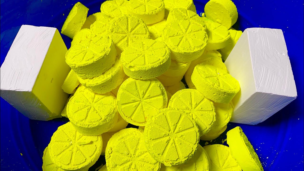 Fresh Gym Chalk with 54 Neon Yellow Lemon Slices 🍋