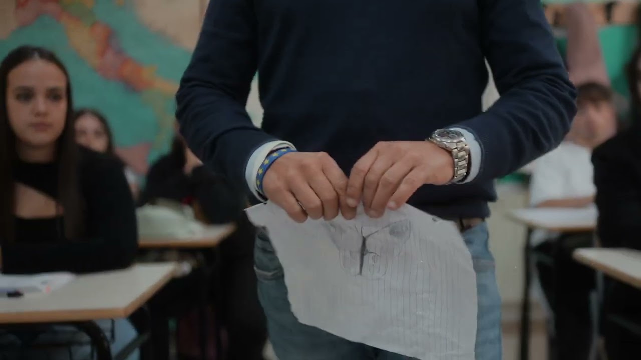 Cicatrici Invisibili – Cortometraggio degli studenti Polo Liceale “L. Illuminati” | Progetto We Care