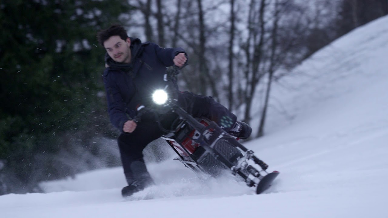 MOONBIKE scooter des neiges ultra l&eacute;ger 100% &eacute;lectrique