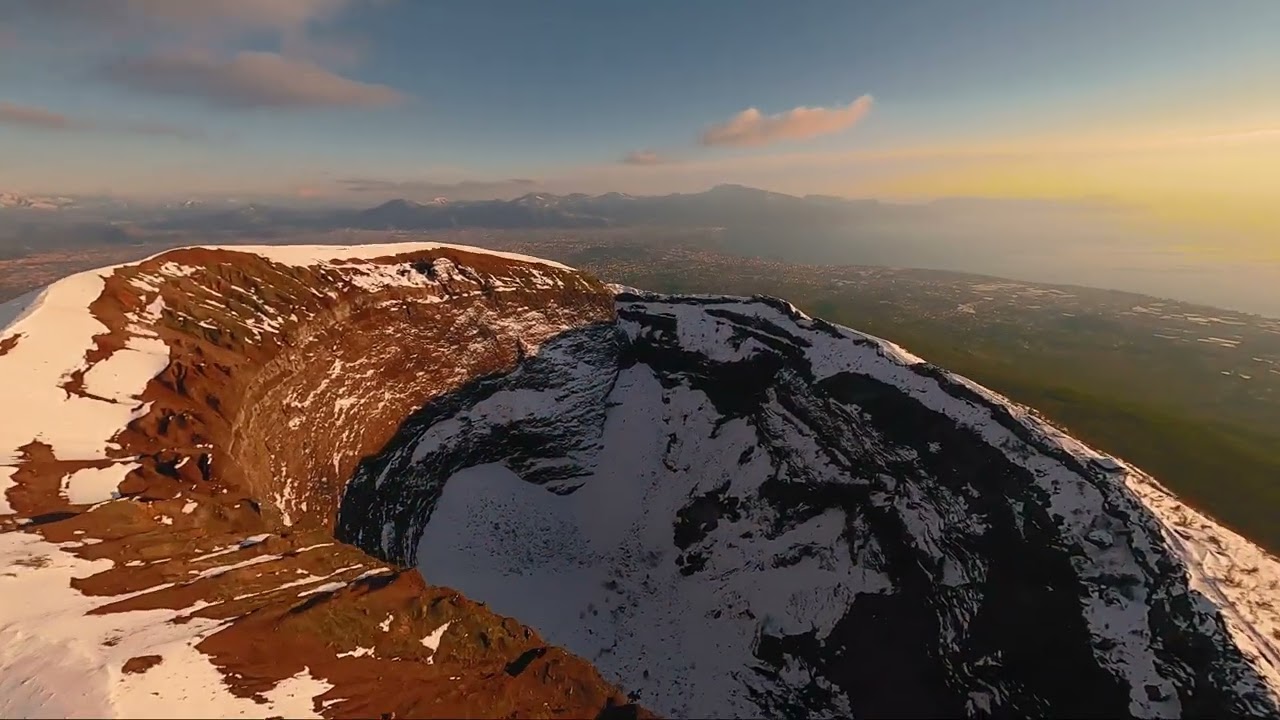 Vesuvio ripreso con drone FPV-NAPOLI