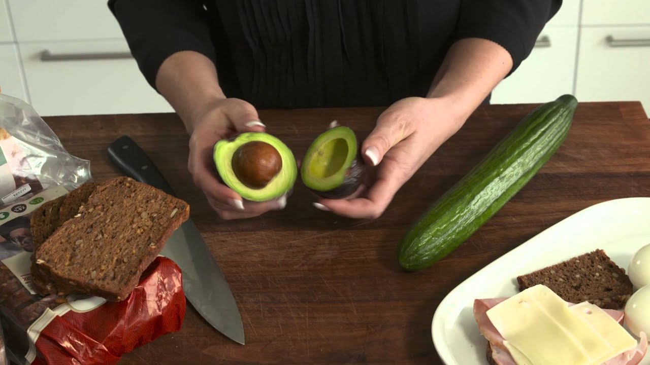 Brød med pålæg og grønt