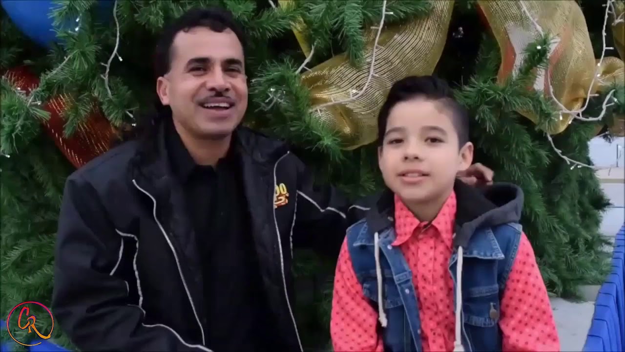 HUGO RUIZ TEMA SANTACLAUS LE DIO UN BES A MAMA