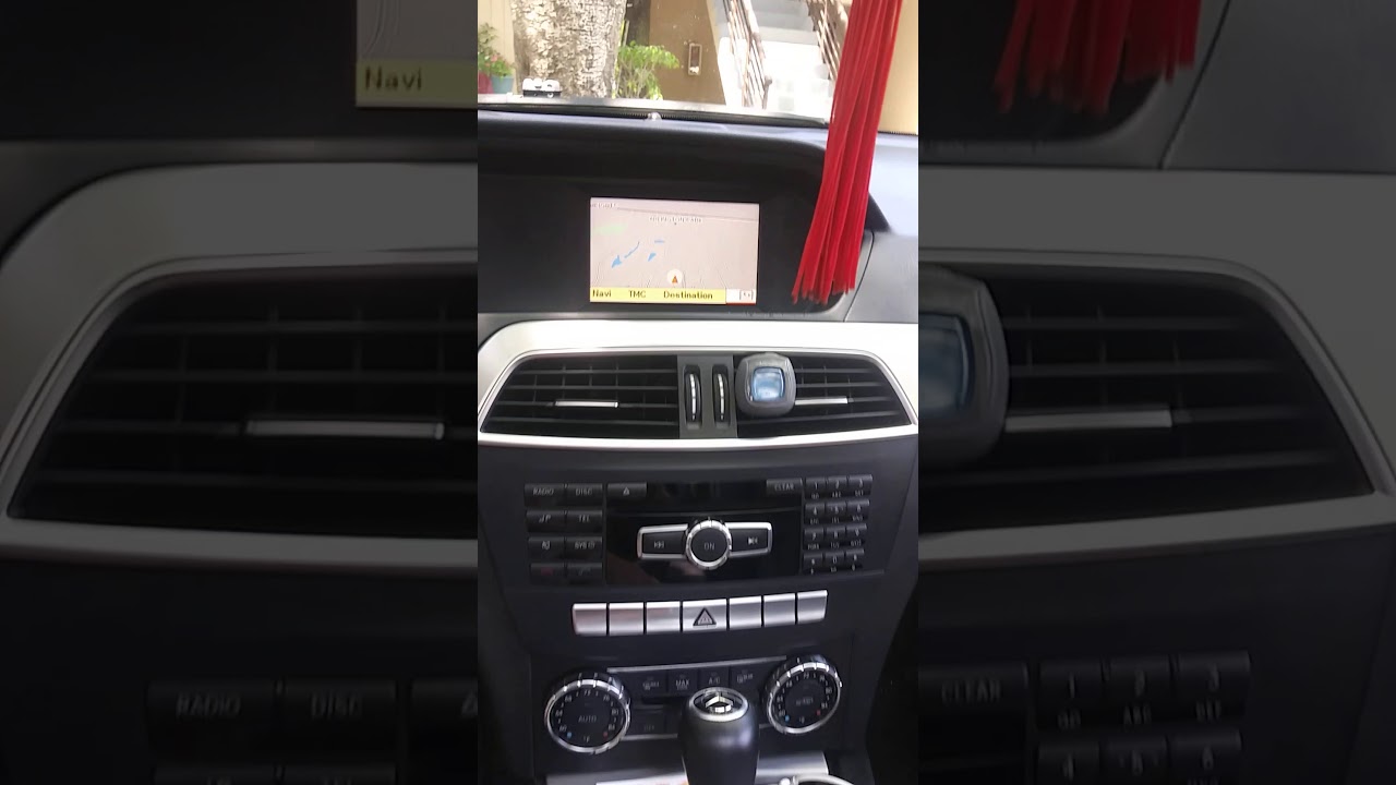 Mercedes-Benz C250 Navegador Oculto