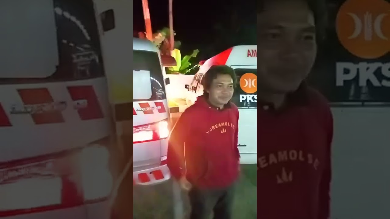 Pasien Ginjal Estafet Jogja Ajibarang Bertemu Di Tambak Ambulance An-Nur Dan PKS