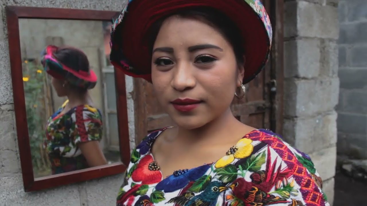 SANTIAGO ATITLAN, USO DEL TOCOYAL - CHONITA