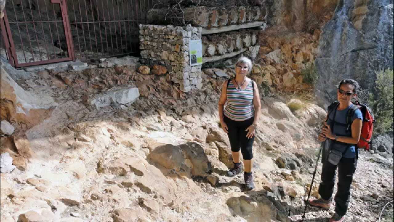 ERMITA DE SAN MARTÍN DE LECINA y ABRIGOS DE BARFALUY