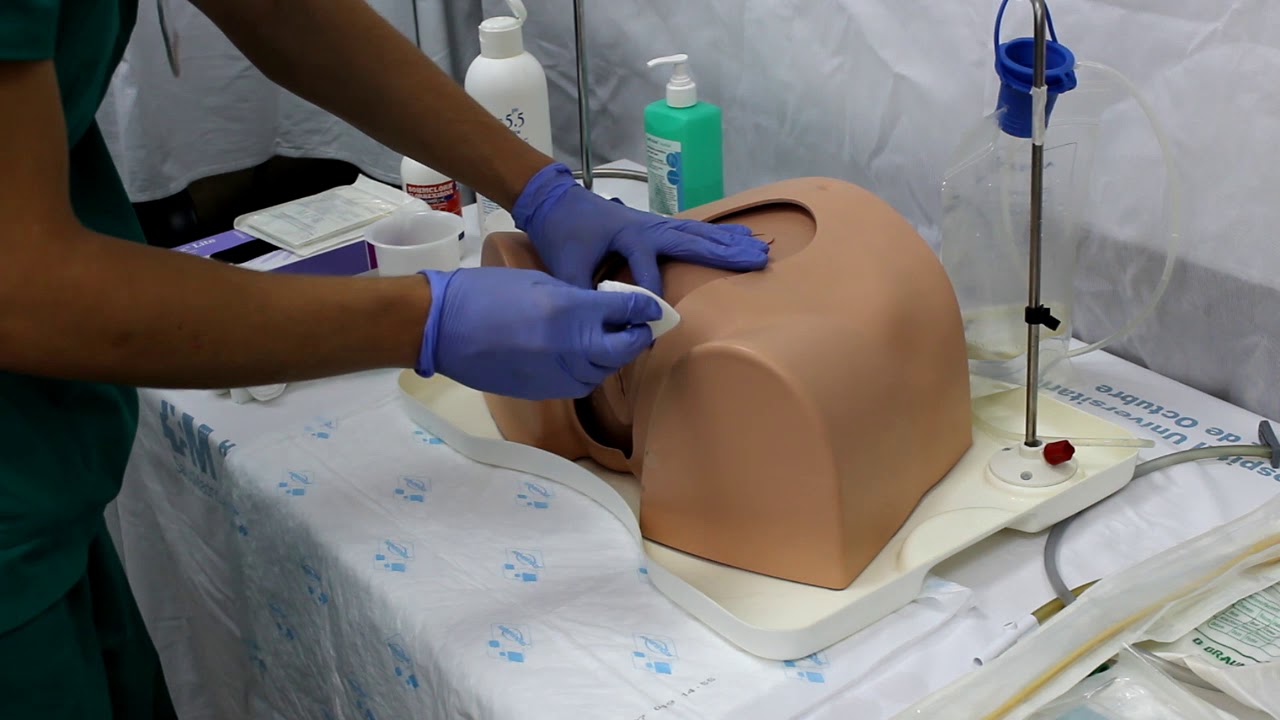 Habilidades prácticas 5º ECOE- SONDAJE VESICAL FEMENINO