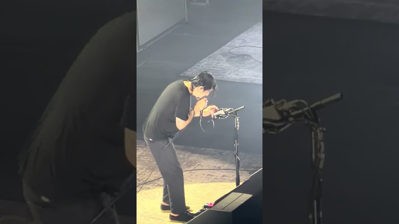 Deftones in Hamburg Germany Feb 1, 2026 My own summer (Shove it)