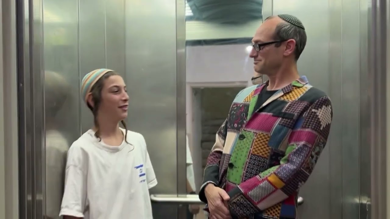 האיש עם הידיים- טקס יום העצמאות תשפ