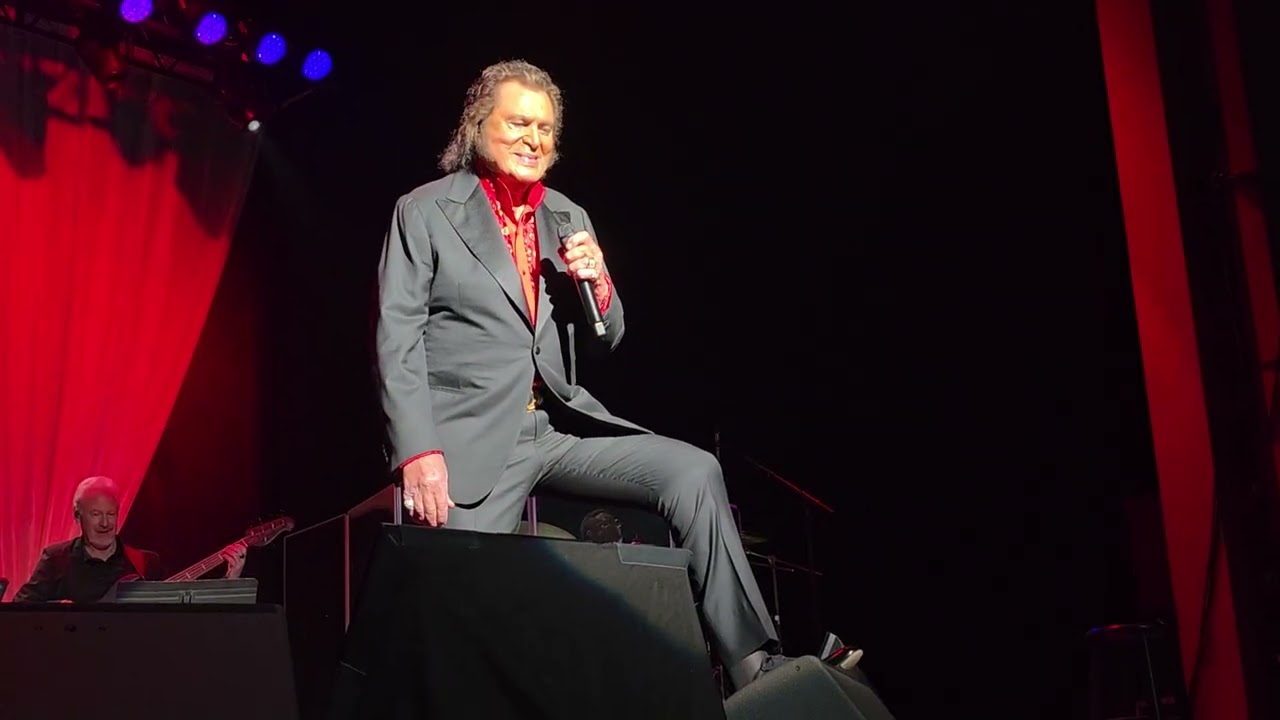 Engelbert Humperdinck A Man Without Love 2/22/26 Anaheim, CA City National Grove of Anaheim