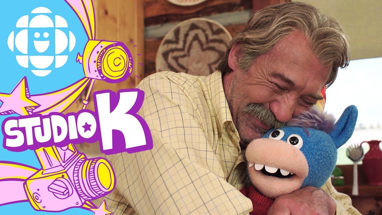 Gary the Unicorn Hugs Shaun Johnston | Hug Club | CBC Kids