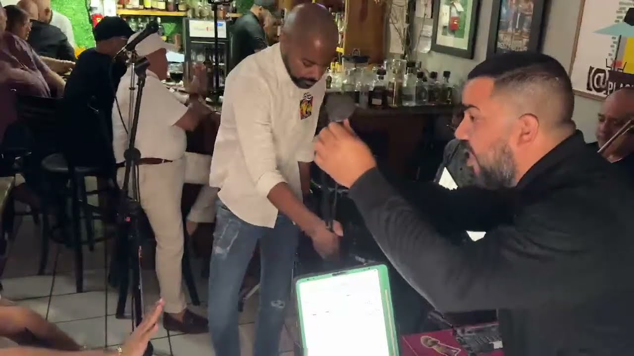 Desde Boronia aritasta invitado  Wito Colon Kachiro Thompson Trio animación Salsa Calle Timba