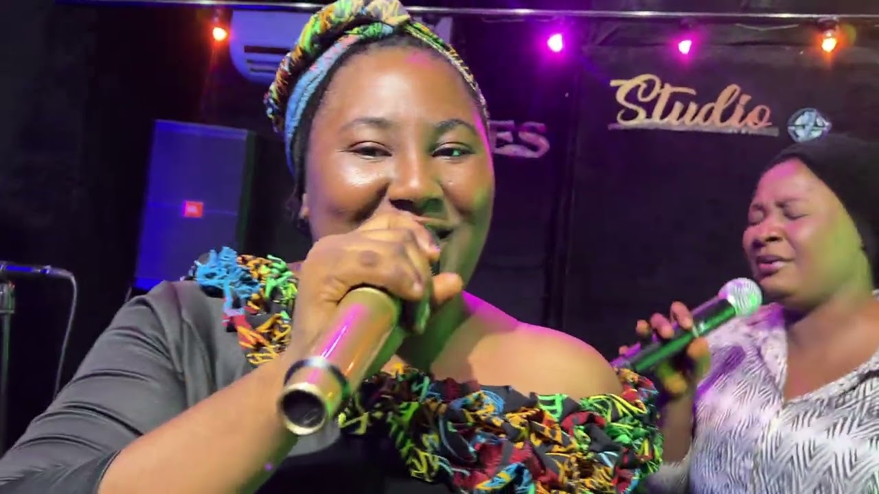 Valentine's Day Special with Sola Allyson Special Song