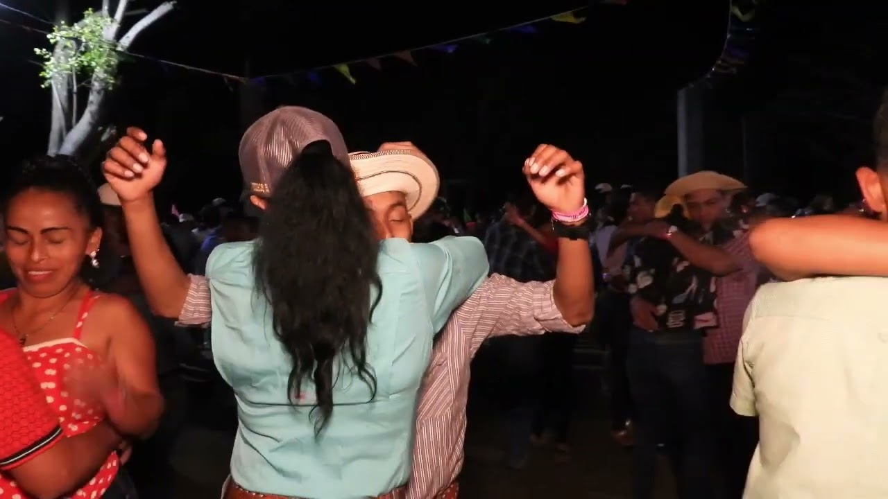 AMOR CON SABOR A LA ⛰, DANIEL ORTEGA FIESTA DE ISIDRO CASTILLO Y FAMILIA.