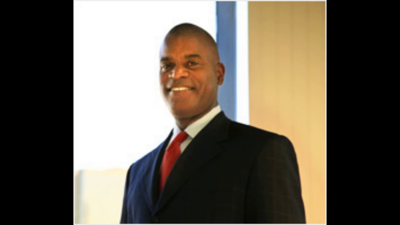 Constructive Uncoupling - Immigration, Current Events and Divorce with Humberto Gray & Warren Shiell