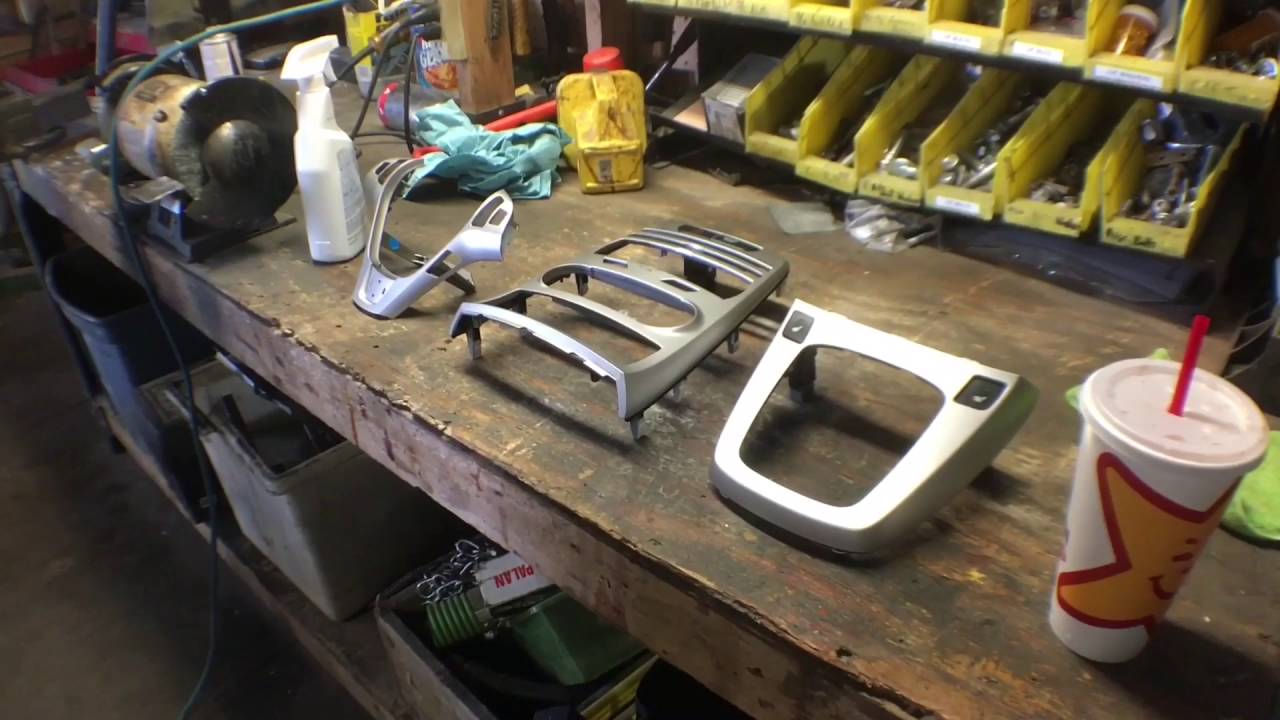 How to custom paint Hyundai Genesis Coupe dash pieces