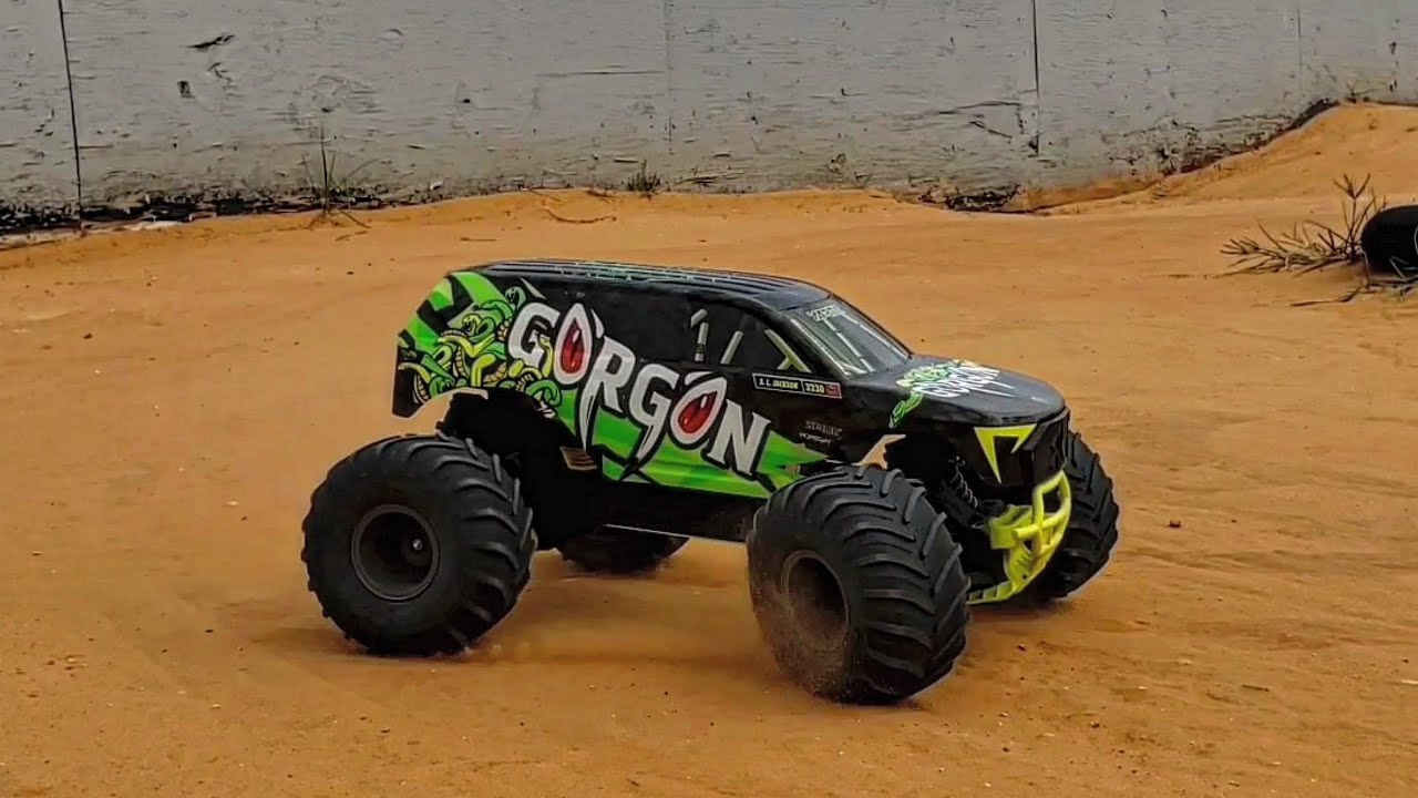 Arrma Gorgon hits my local rc track!