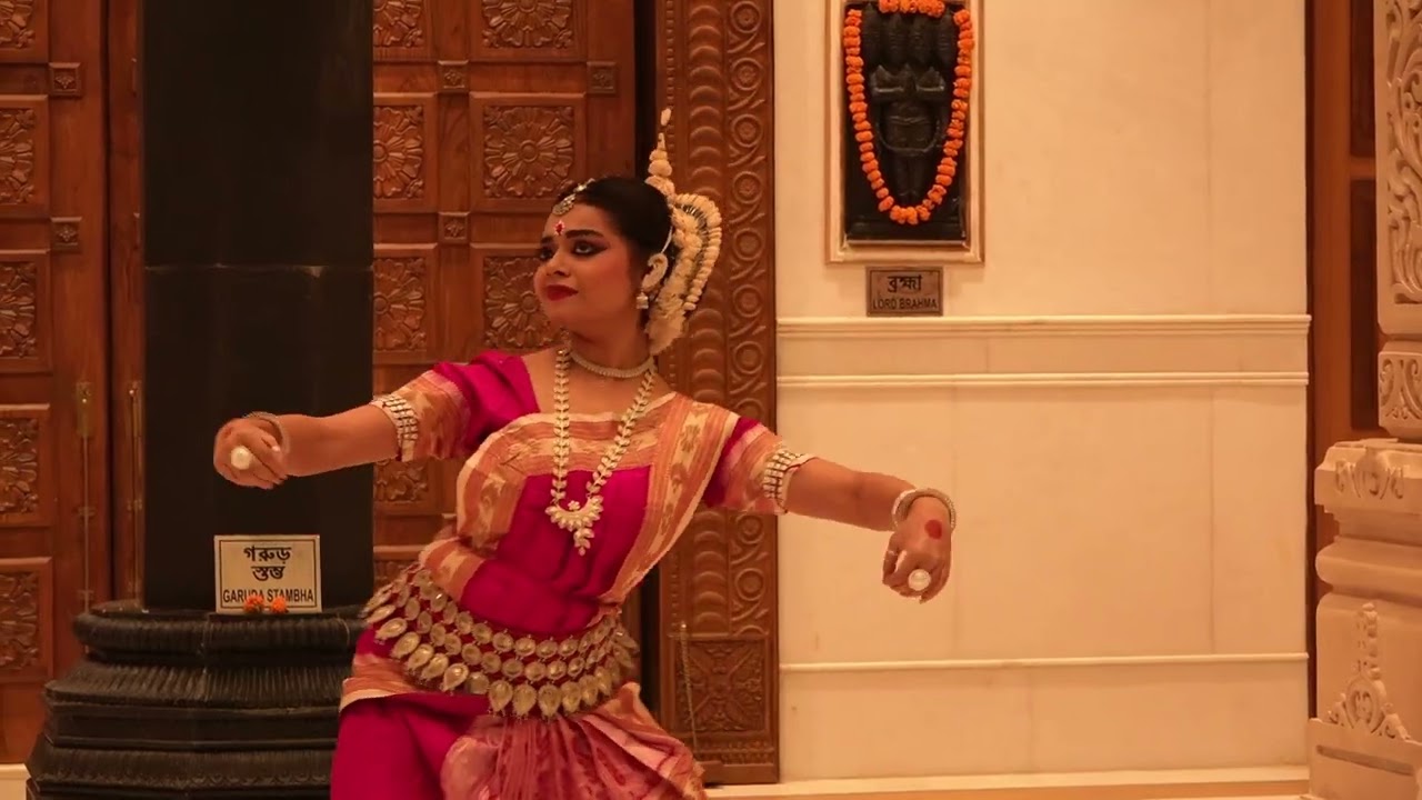 Haririha Mugdha astakpadi (Odissi Dance) by Sneha Ghosh