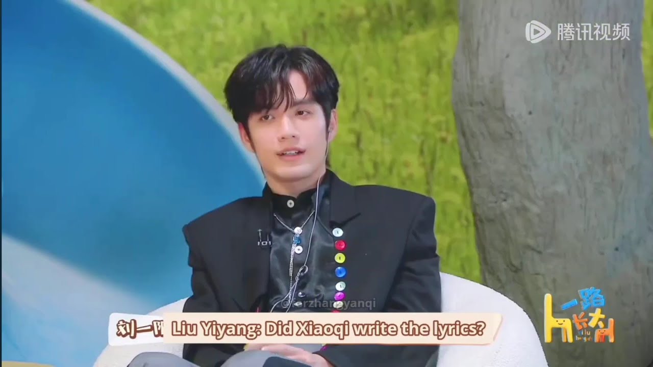 [ENG] Xiaoqi-gege Sings at Graduation Performance! | A Journey Of Growth #一路长大 CLIP