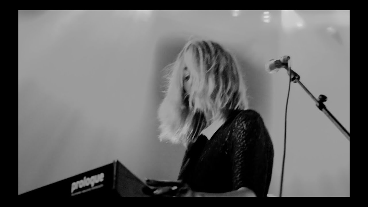 PARLOR SNAKES - Birds Don't Sing - Live @La Car&egrave;ne (Brest)