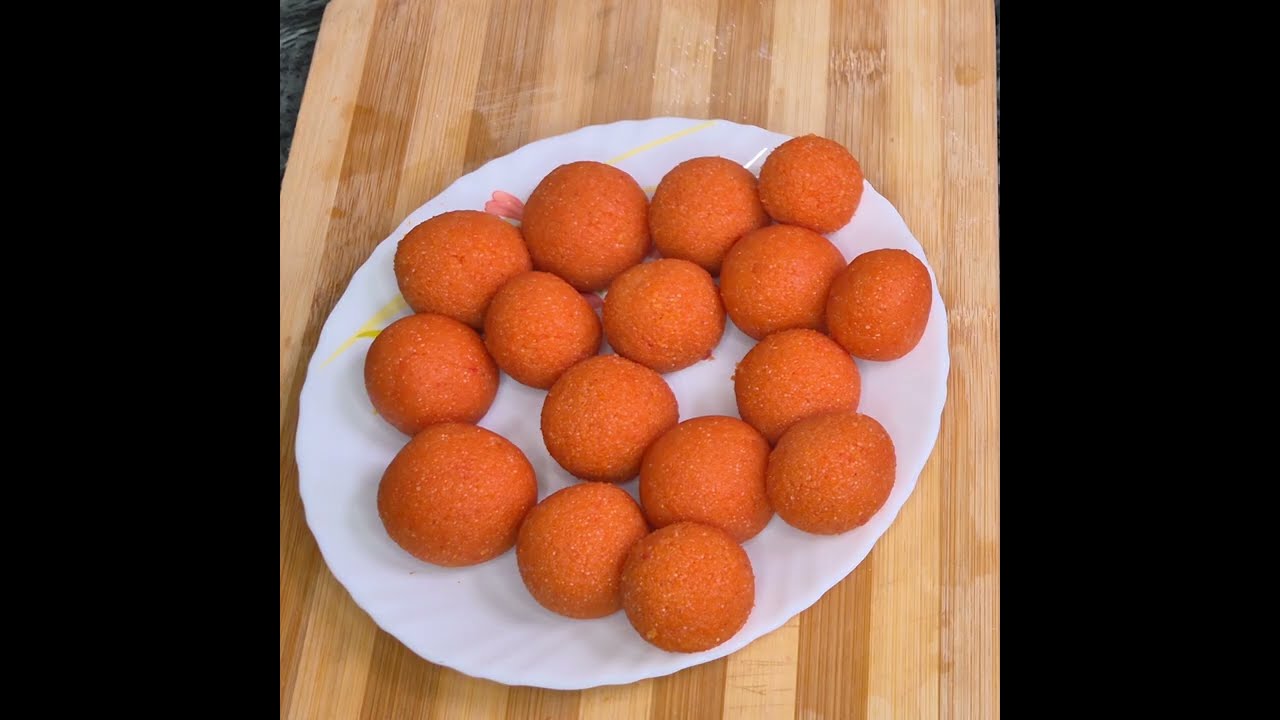 गाजर से बाना हुआ रसगुला / Carrot Receipe 