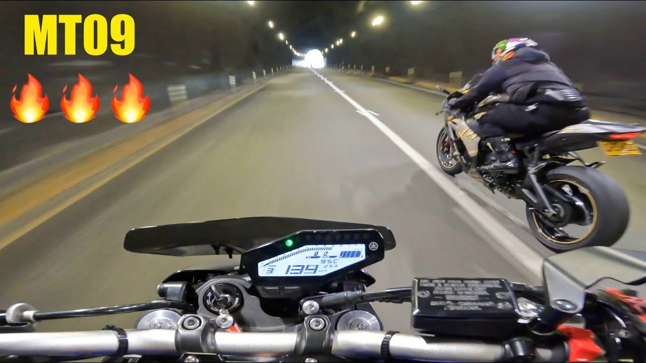 Así se MANEJA UNA YAMAHA MT09 !!! FULL CANDELEO🔥🔥
