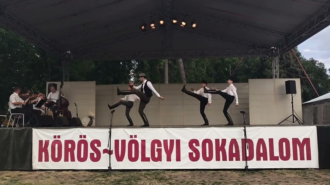 2025.06.29. Körösvölgyi Sokadalom, zárószám: Végvár Táncegyüttes, Kalotaszegi magyar és román táncok