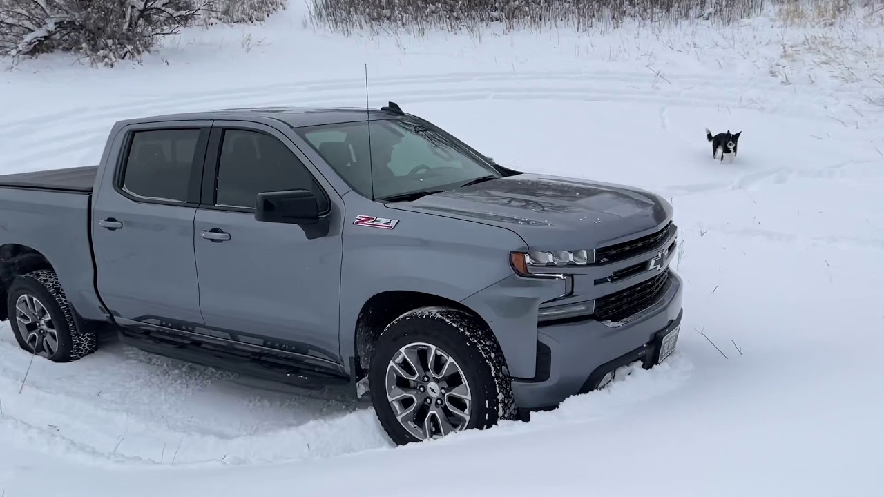 2019 Chevy Silverado dashing through the snow ⛄️