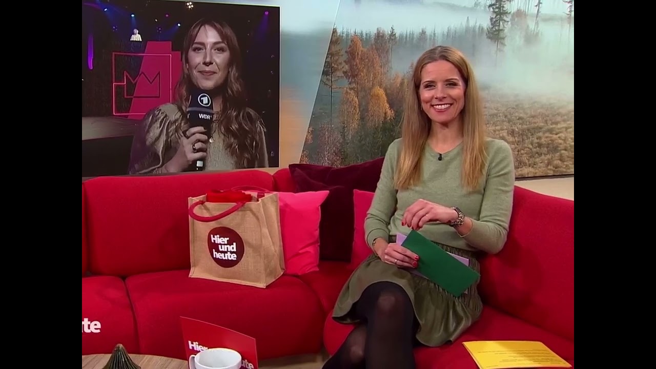 20241205 Miriam Lange Leather Skirt