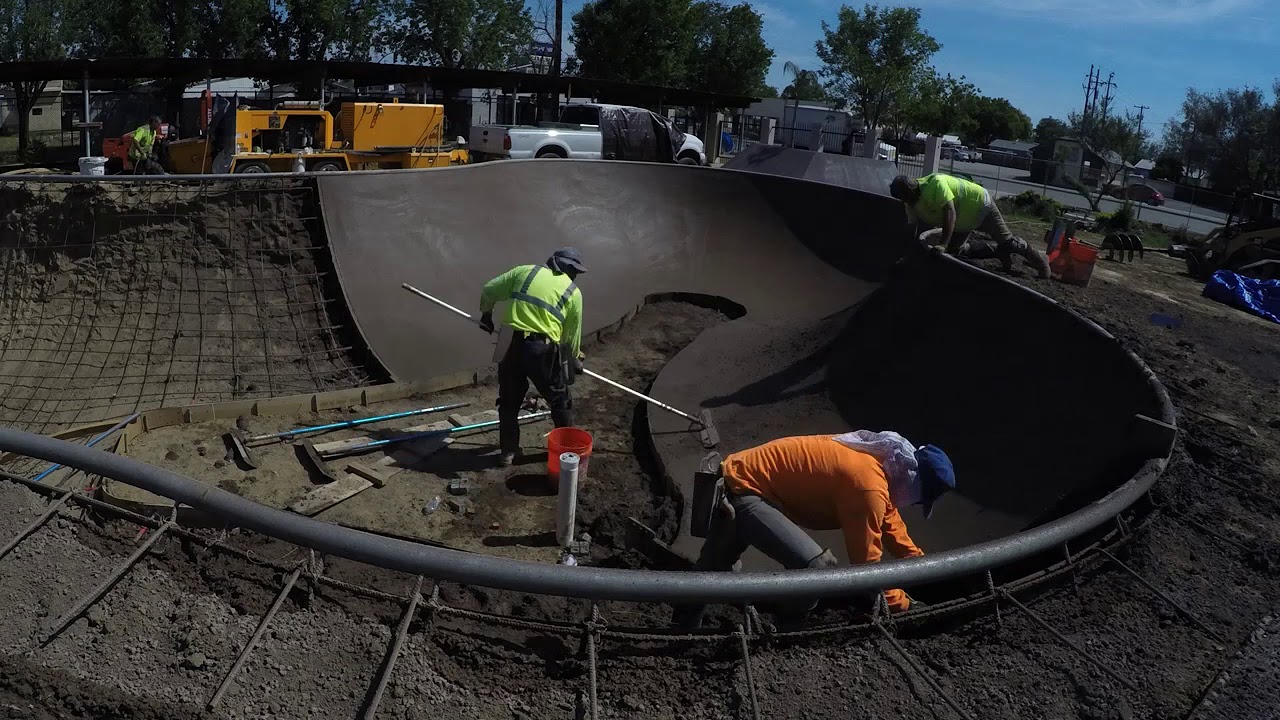 Time-lapse of the construction of the Beardsley Skatepark Bowl