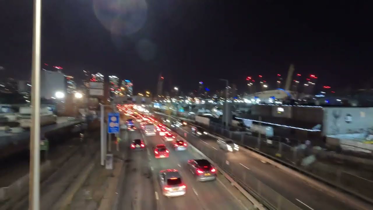[4K] 🇬🇧 A Night Walk at Peninsula Square and Tunnel Avenue - North Greenwich Peninsula