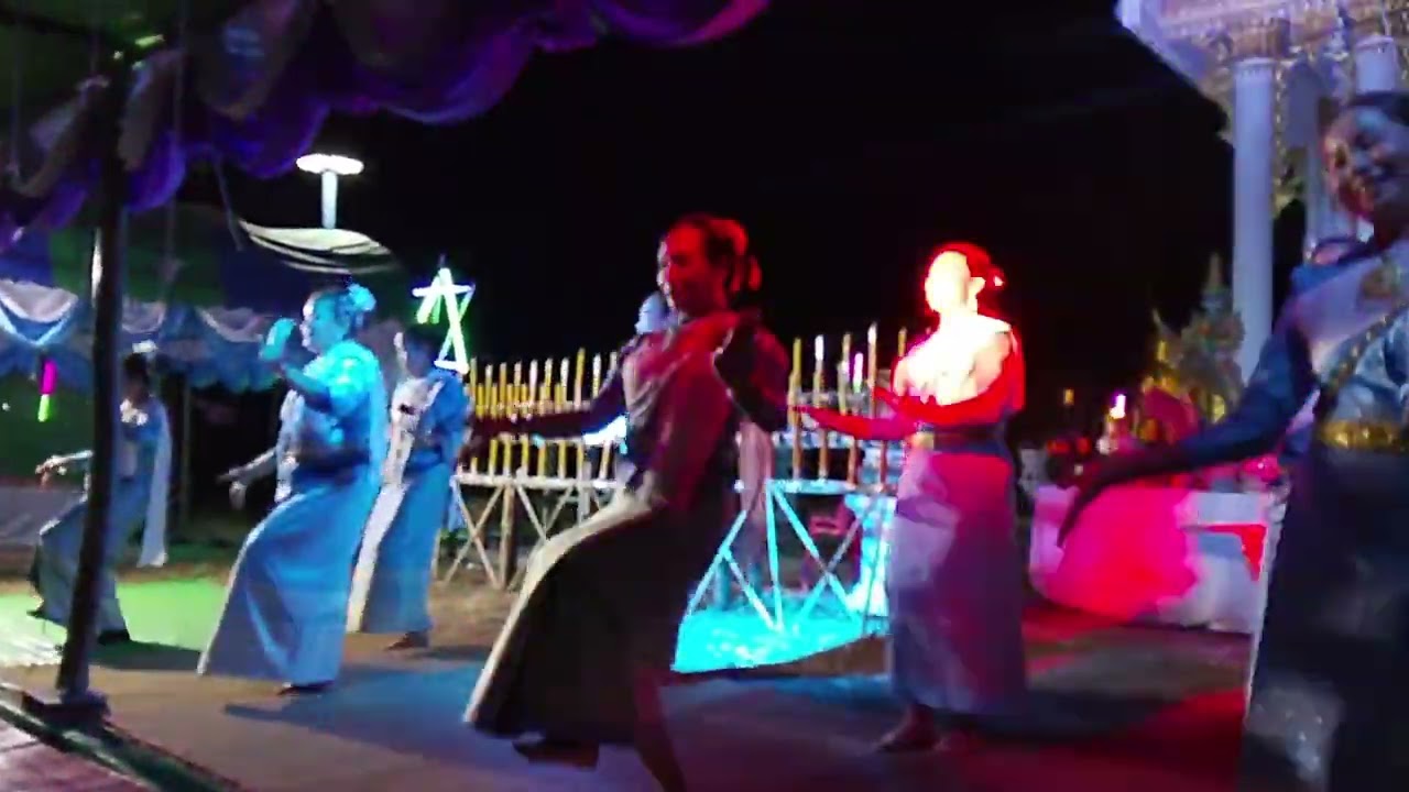 เพลงอีสานเมืองม่วน