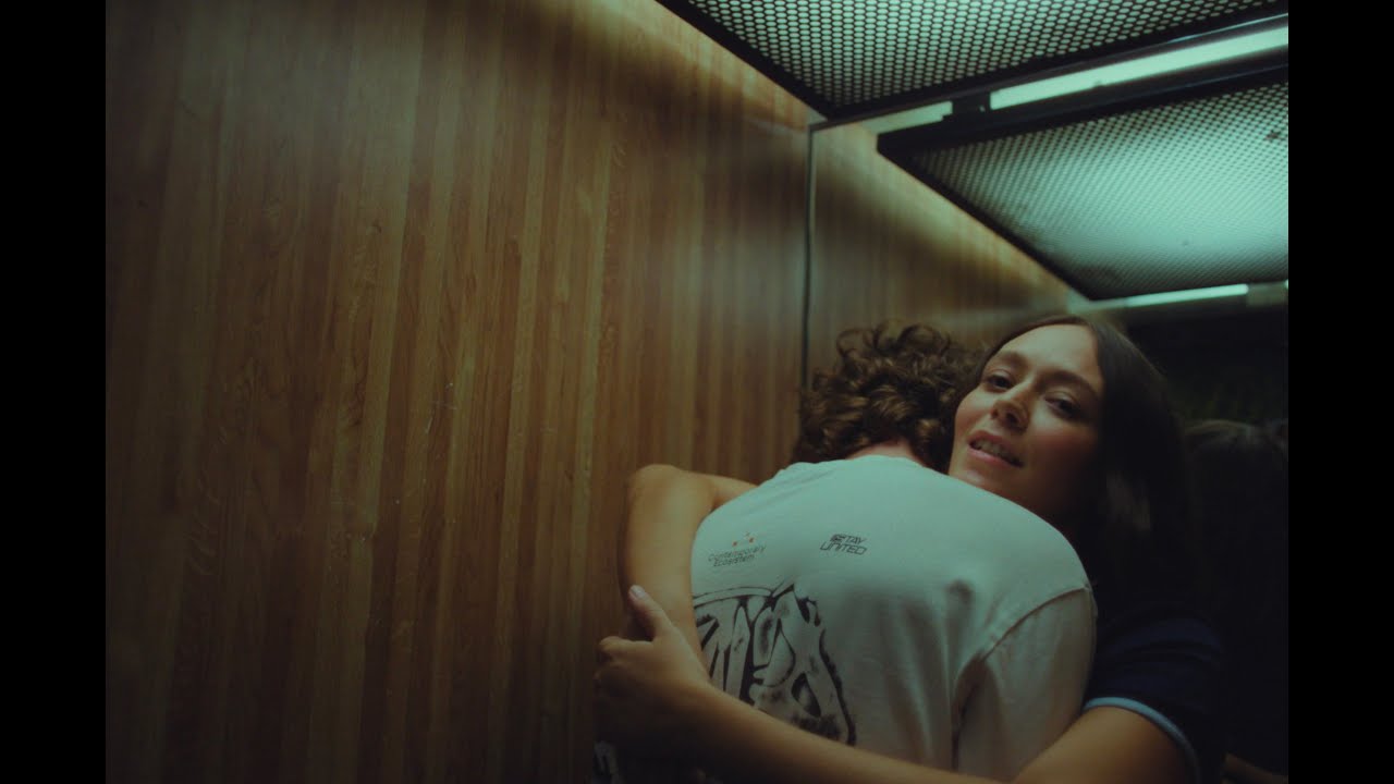 Renaldo & Clara - AMB TU PODRIA ESTAR (Videoclip)