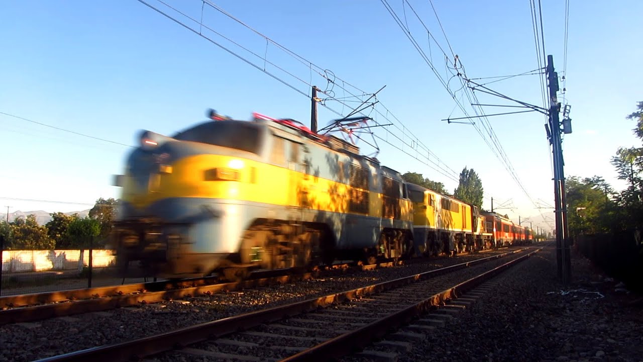 Un despertar diferente... [Tren Especial al Sur. E-30 + D-16 + D-71 + UTMC]