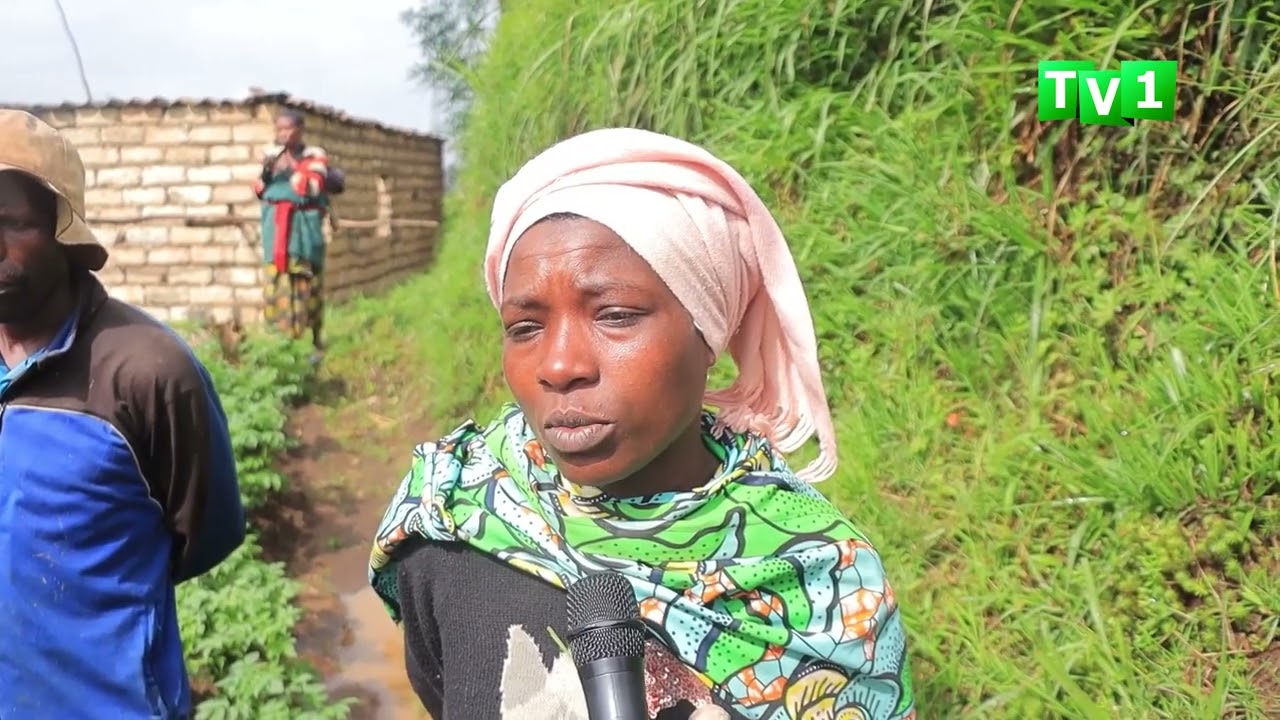 Nyabihu: Baratabariza umuryango urimo gusembera nyuma yuko ubuyobozi busenye aho wabaga