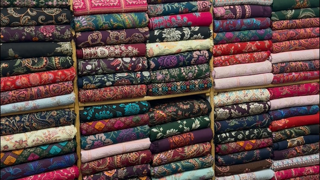 💖Sale💖Sale 💖Winter Karandi suits with crinkle chiffon dupatta 💖