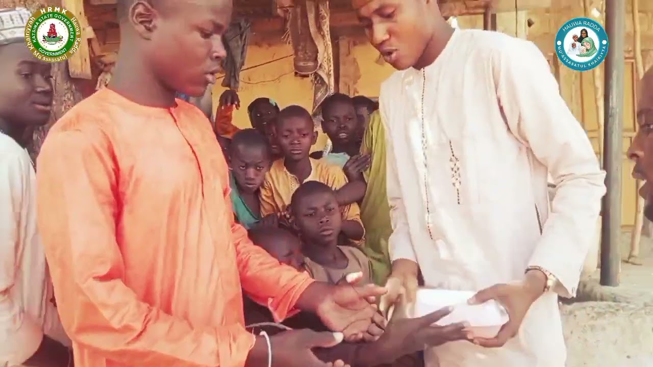 Rabon Abinci da ruwa kenan a Makarantar Mal. Sageer Kwanan 'Yan Lemu K/Durbi Katsina.